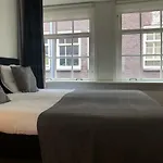 Bed & Breakfast Barndesteeg 27